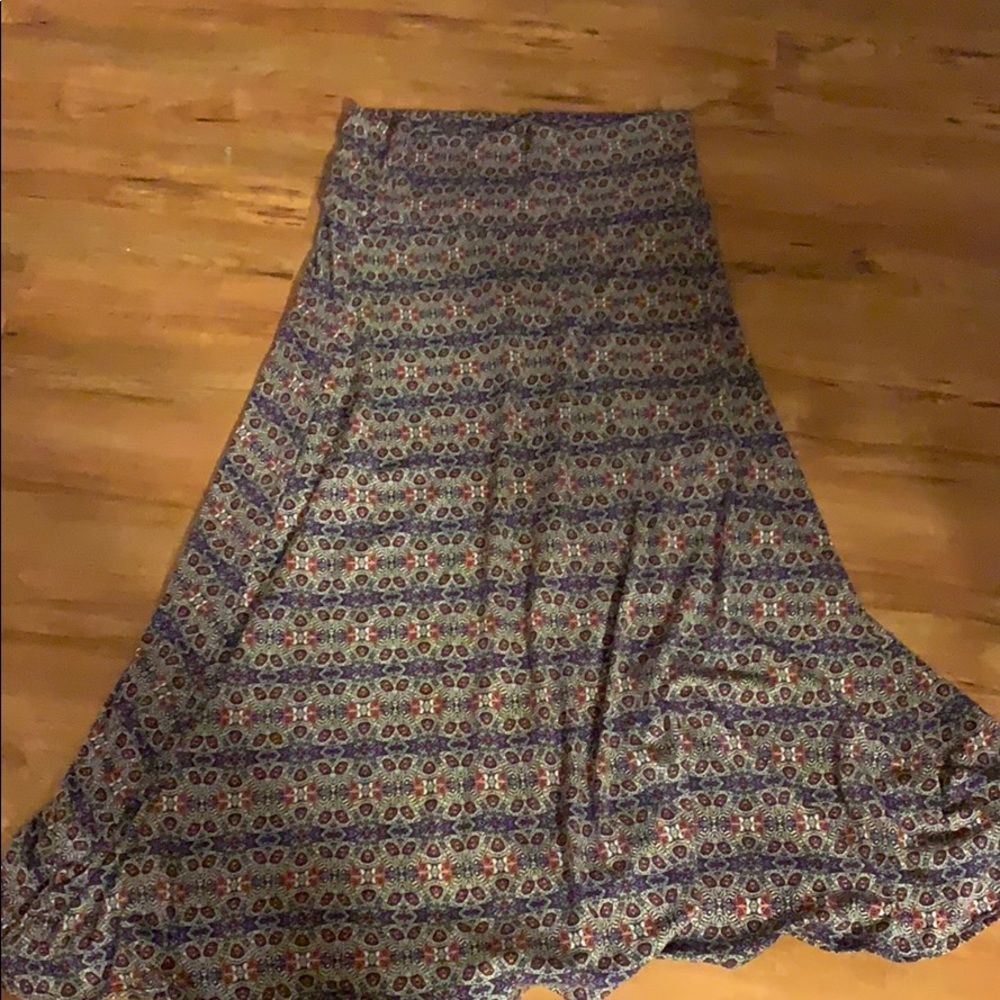 Lularoe flowing skirt